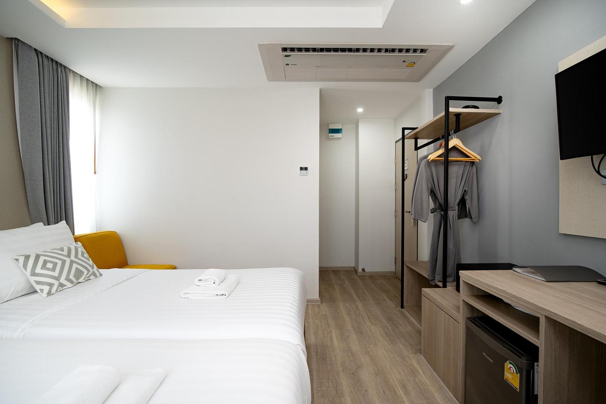 The Riski Hotel At Bangphlat Station Sha Bangkok Ngoại thất bức ảnh