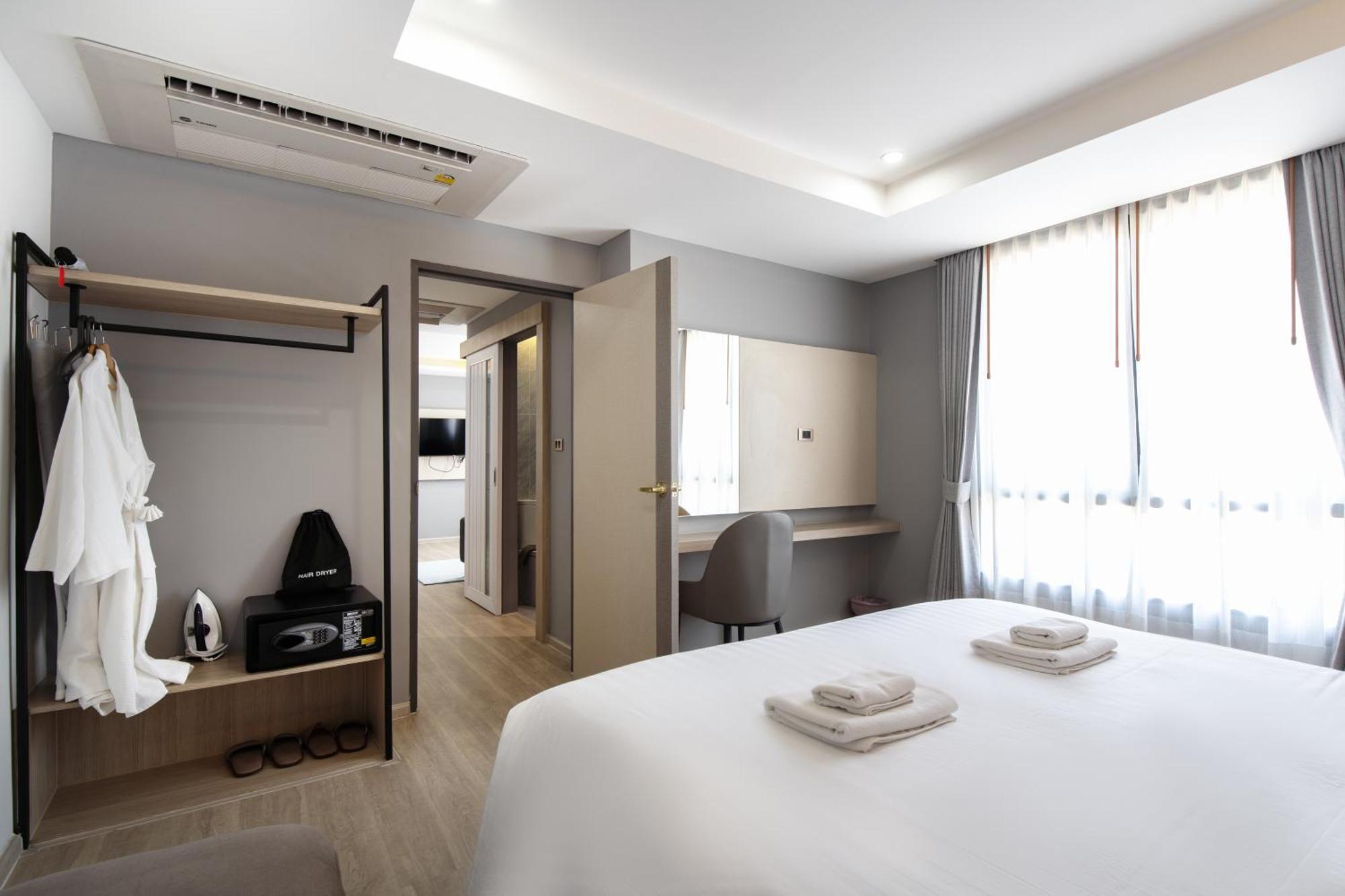 The Riski Hotel At Bangphlat Station Sha Bangkok Ngoại thất bức ảnh
