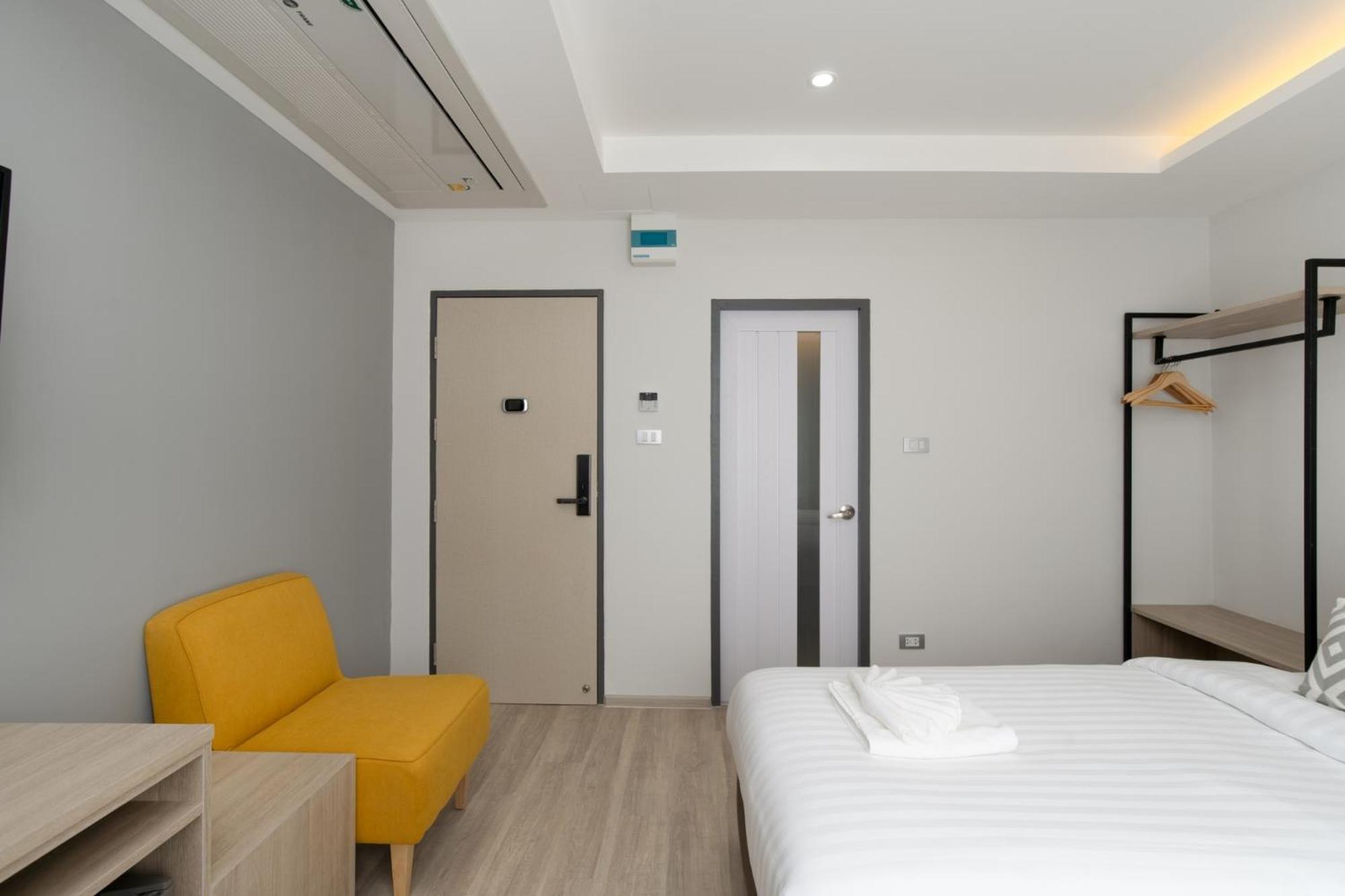 The Riski Hotel At Bangphlat Station Sha Bangkok Ngoại thất bức ảnh