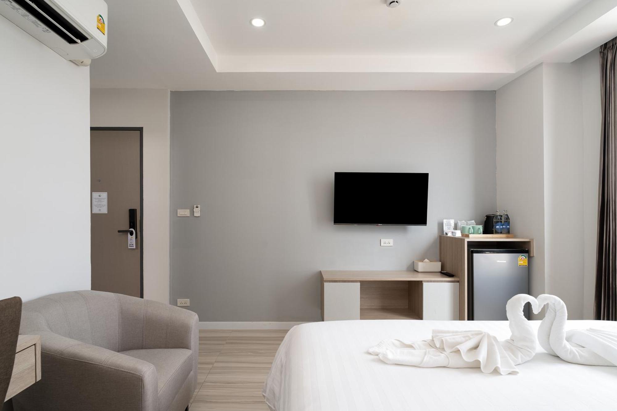 The Riski Hotel At Bangphlat Station Sha Bangkok Ngoại thất bức ảnh